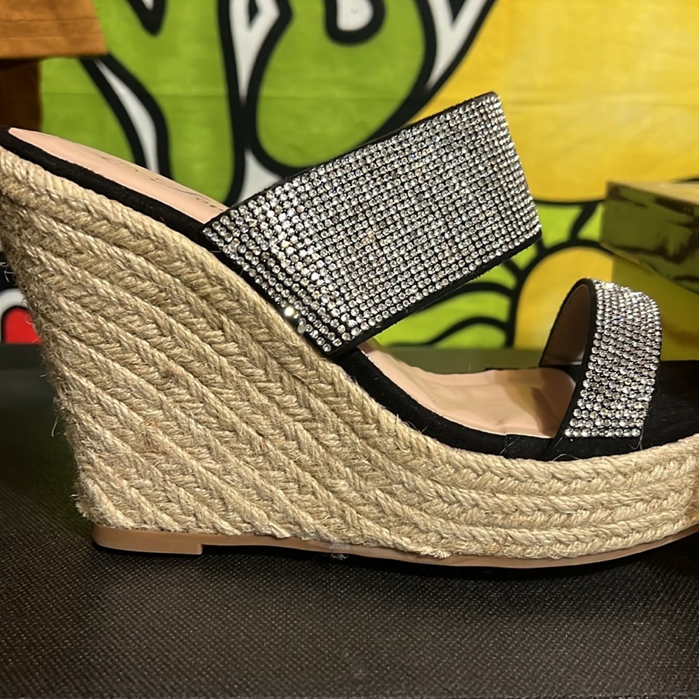 Forever Black and Dimond Wedges NEW IN BOX - Picture 5 of 5